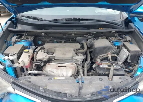 2017 Toyota Rav4 Xle z USA, uszkodzony, nr VIN 2T3RFREV8HW646845